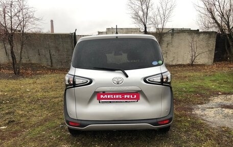 Toyota Sienta II, 2019 год, 1 650 000 рублей, 4 фотография