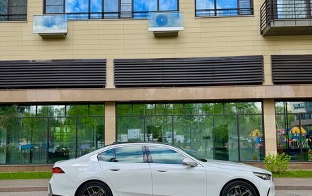 BMW 5 серия, 2023 год, 8 280 000 рублей, 19 фотография