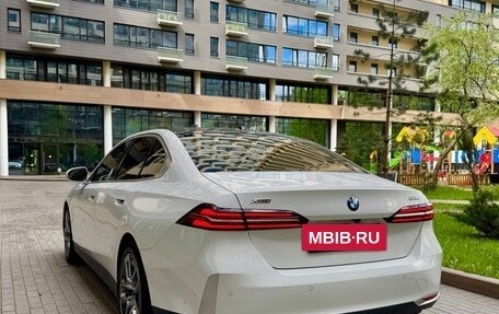BMW 5 серия, 2023 год, 8 280 000 рублей, 11 фотография