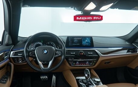 BMW 5 серия, 2018 год, 3 290 000 рублей, 6 фотография