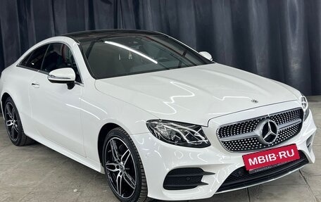 Mercedes-Benz E-Класс, 2019 год, 4 520 000 рублей, 6 фотография