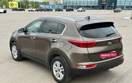 KIA Sportage IV рестайлинг, 2018 год, 1 985 000 рублей, 6 фотография