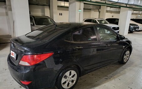 Hyundai Solaris II рестайлинг, 2013 год, 930 000 рублей, 3 фотография