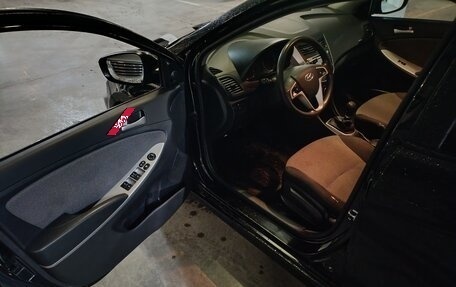 Hyundai Solaris II рестайлинг, 2013 год, 930 000 рублей, 7 фотография