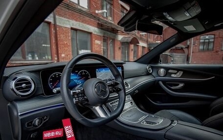 Mercedes-Benz E-Класс, 2022 год, 4 500 000 рублей, 11 фотография