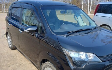 Toyota Spade, 2013 год, 800 000 рублей, 4 фотография
