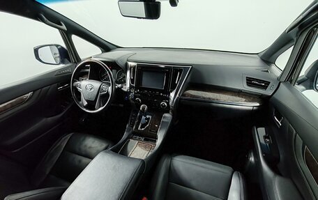 Toyota Alphard III, 2019 год, 5 450 000 рублей, 10 фотография