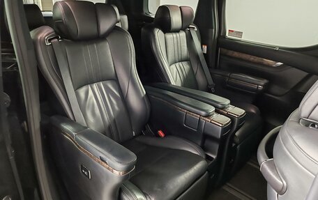 Toyota Alphard III, 2019 год, 5 450 000 рублей, 22 фотография
