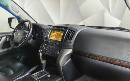 Toyota Land Cruiser 200, 2011 год, 2 643 000 рублей, 9 фотография