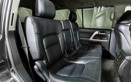 Toyota Land Cruiser 200, 2011 год, 2 643 000 рублей, 12 фотография