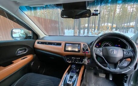 Honda Vezel, 2014 год, 1 450 000 рублей, 13 фотография
