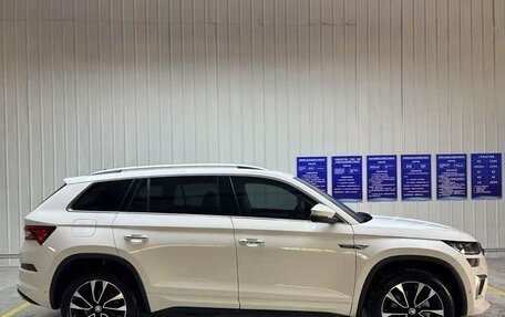 Skoda Kodiaq I, 2022 год, 2 750 000 рублей, 8 фотография