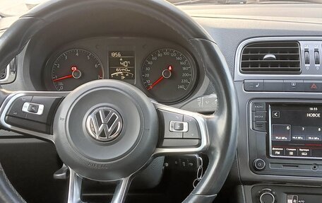 Volkswagen Polo VI (EU Market), 2018 год, 1 200 000 рублей, 6 фотография