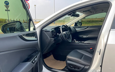 Lexus NX, 2022 год, 3 999 000 рублей, 16 фотография