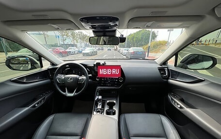 Lexus NX, 2022 год, 3 999 000 рублей, 9 фотография