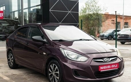 Hyundai Solaris II рестайлинг, 2011 год, 810 000 рублей, 3 фотография