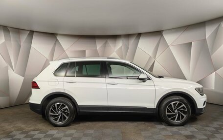 Volkswagen Tiguan II, 2018 год, 2 115 000 рублей, 6 фотография