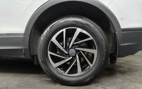 Volkswagen Tiguan II, 2018 год, 2 115 000 рублей, 16 фотография
