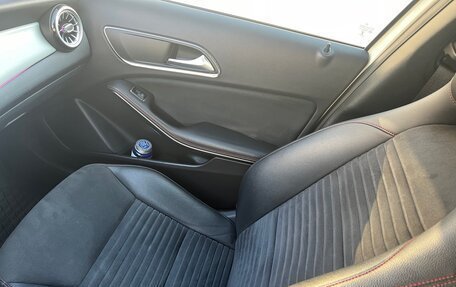 Mercedes-Benz GLA, 2015 год, 2 340 000 рублей, 16 фотография