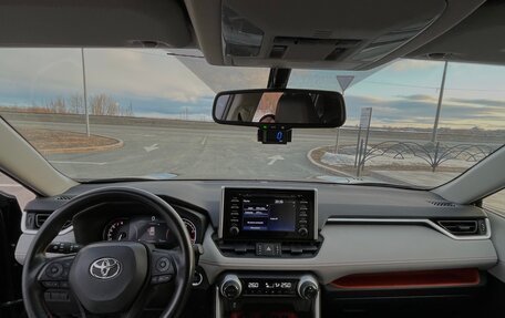 Toyota RAV4, 2022 год, 4 500 000 рублей, 12 фотография