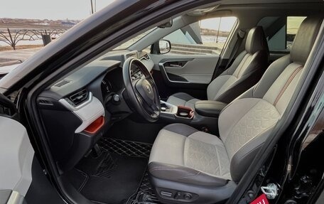 Toyota RAV4, 2022 год, 4 500 000 рублей, 17 фотография