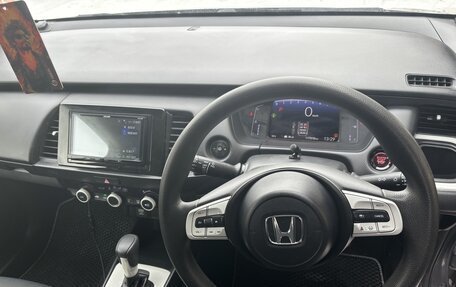 Honda Fit, 2020 год, 1 100 000 рублей, 2 фотография