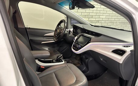 Chevrolet Bolt, 2018 год, 2 200 000 рублей, 12 фотография