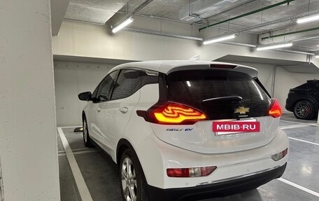 Chevrolet Bolt, 2018 год, 2 200 000 рублей, 8 фотография