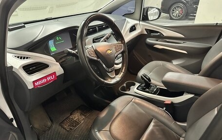 Chevrolet Bolt, 2018 год, 2 200 000 рублей, 9 фотография