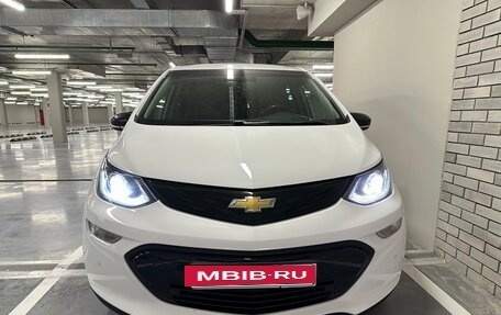 Chevrolet Bolt, 2018 год, 2 200 000 рублей, 3 фотография