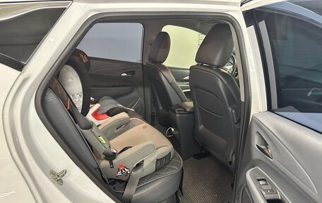 Chevrolet Bolt, 2018 год, 2 200 000 рублей, 15 фотография