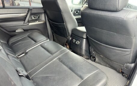 Mitsubishi Pajero IV, 2011 год, 1 650 000 рублей, 10 фотография