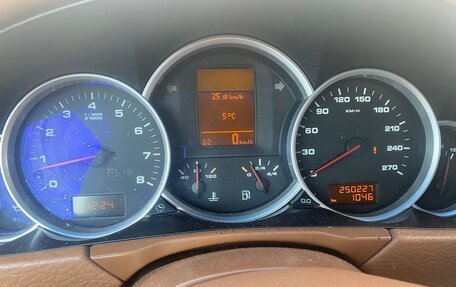Porsche Cayenne III, 2004 год, 950 000 рублей, 10 фотография