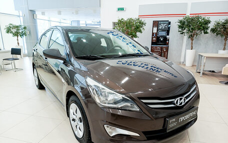 Hyundai Solaris II рестайлинг, 2016 год, 1 045 000 рублей, 5 фотография