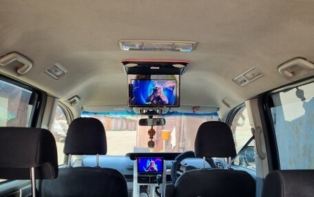 Toyota Voxy II, 2007 год, 1 340 000 рублей, 6 фотография