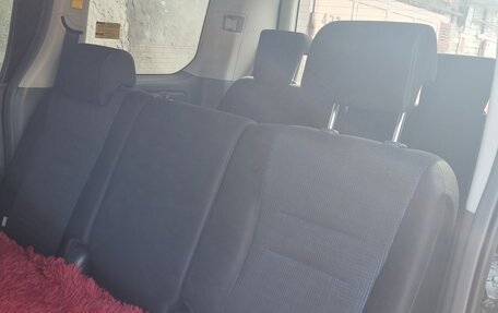 Toyota Voxy II, 2007 год, 1 340 000 рублей, 8 фотография