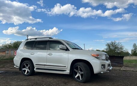 Toyota Land Cruiser 200, 2014 год, 5 800 000 рублей, 2 фотография