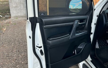 Toyota Land Cruiser 200, 2014 год, 5 800 000 рублей, 8 фотография