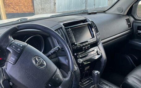 Toyota Land Cruiser 200, 2014 год, 5 800 000 рублей, 6 фотография