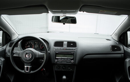 Volkswagen Polo VI (EU Market), 2010 год, 730 000 рублей, 13 фотография