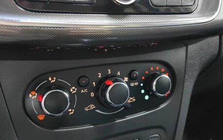 Renault Sandero II рестайлинг, 2019 год, 1 068 000 рублей, 15 фотография