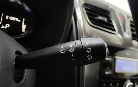 Renault Sandero II рестайлинг, 2019 год, 1 068 000 рублей, 18 фотография