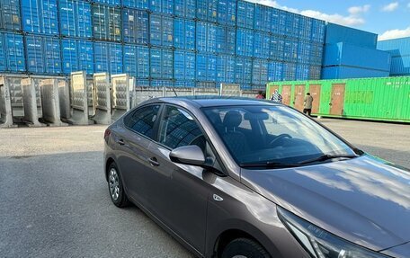 Hyundai Solaris II рестайлинг, 2017 год, 950 000 рублей, 3 фотография