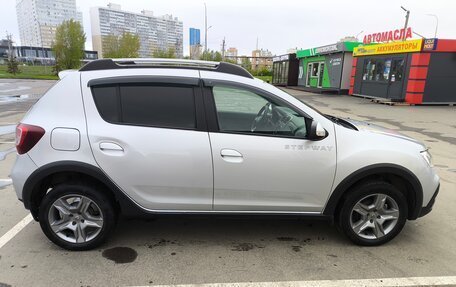 Renault Sandero II рестайлинг, 2019 год, 1 350 000 рублей, 13 фотография