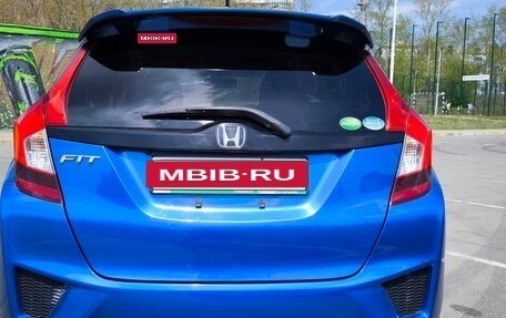 Honda Fit III, 2016 год, 1 050 000 рублей, 2 фотография