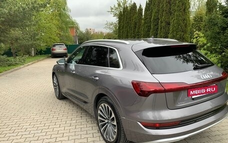Audi e-tron I, 2019 год, 4 500 000 рублей, 4 фотография