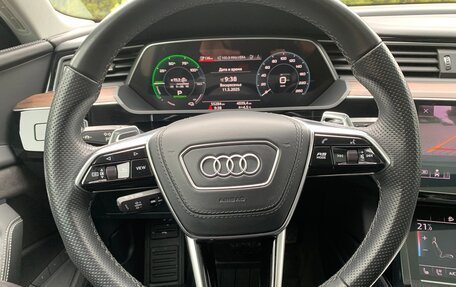 Audi e-tron I, 2019 год, 4 500 000 рублей, 19 фотография