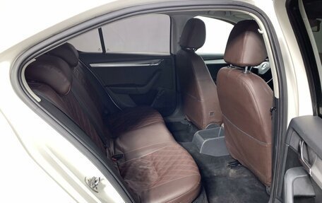 Skoda Octavia, 2015 год, 720 000 рублей, 23 фотография