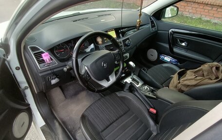 Renault Laguna III рестайлинг, 2014 год, 1 300 000 рублей, 15 фотография