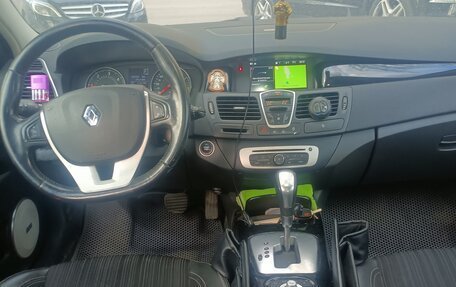 Renault Laguna III рестайлинг, 2014 год, 1 300 000 рублей, 21 фотография